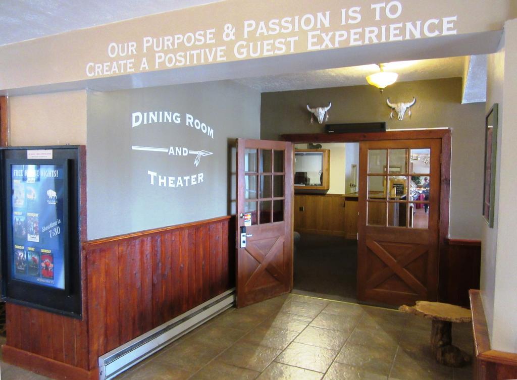 White Buffalo Hotel West Yellowstone Dış mekan fotoğraf